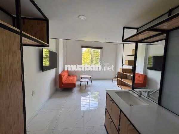 Siêu phẩm nhà mới xây đi bộ qua ĐH Văn Lang