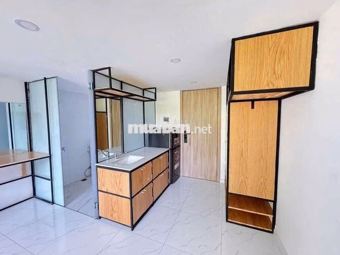 Siêu phẩm nhà mới xây đi bộ qua ĐH Văn Lang