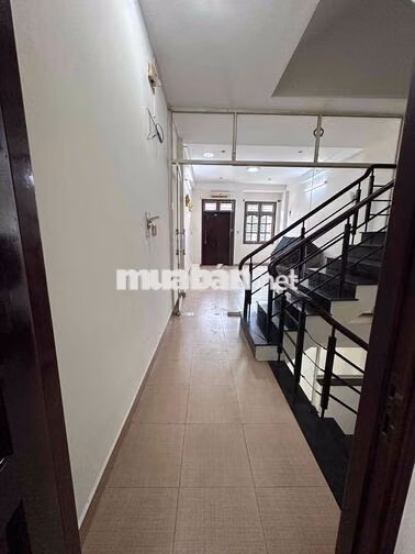 Cho thuê nhà khu tên lửa 5*20 đg số 32A giá 20tr
