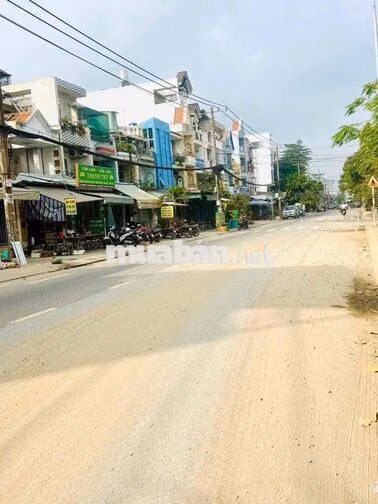 Cho thuê nhà cấp 4. MT khu Nam Hùng Vương