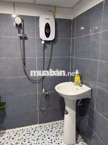 Cho thuê nhà 2pn hẻm ba gác đường Hồng Lạc, Quận Tân Bình