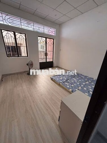 Cho thuê nhà 2pn hẻm ba gác đường Hồng Lạc, Quận Tân Bình