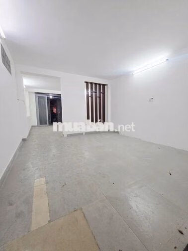 CHO THUÊ CĂN MT KÊNH TÂN HOÁ : 4 x 17 M đúc 2,5 LẦU : 3 PN , 2 Wc 