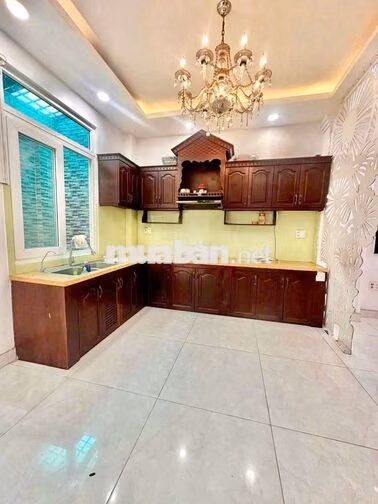 BIỆT THỰ NGANG 7M DÀI 20M - CÓ 10PN, 11WC