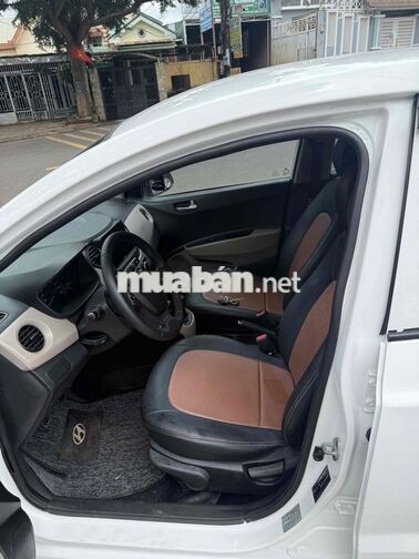 Hyundai i10 Sedan 2018 Số sàn Trắng