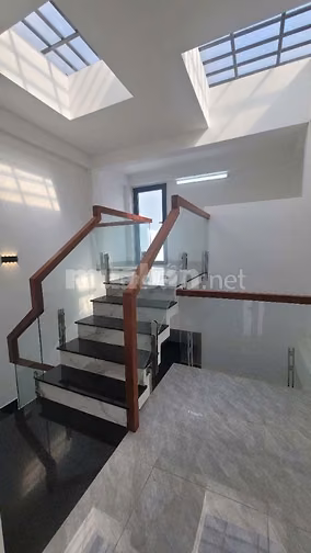 BÁN NHÀ 4 TẦNG KHU ĐỒNG BỘ HẺM XE HƠI - GIÁ 7,4 TỶ (TL)