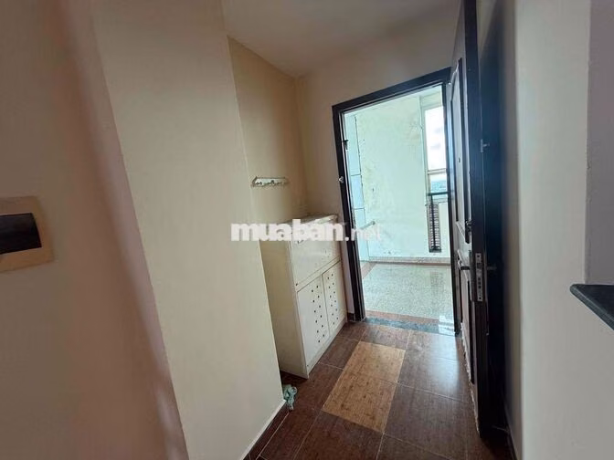 Cho thuê căn hộ 75m2, 2pn, wc, căn góc 2 ban công, 3 cửa sổ