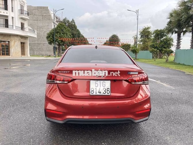 Hyundai Accent 1.4,tự động,bản đủ,màu Đỏ 31.309 km