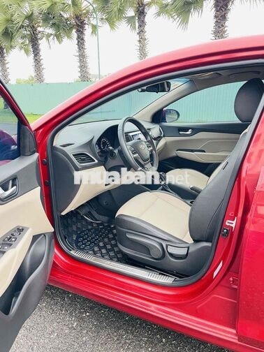 Hyundai Accent 1.4,tự động,bản đủ,màu Đỏ 31.309 km