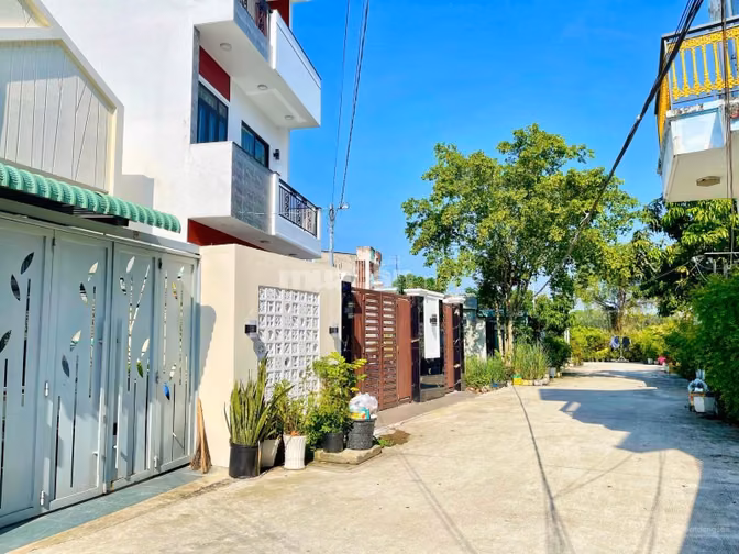 Đất Ngộp trung tâm thị trấn Củ Chi 173m2-950 triệu đường nhựa,sổ riêng