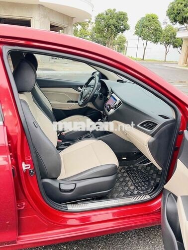 Hyundai Accent 1.4,tự động,bản đủ,màu Đỏ 31.309 km