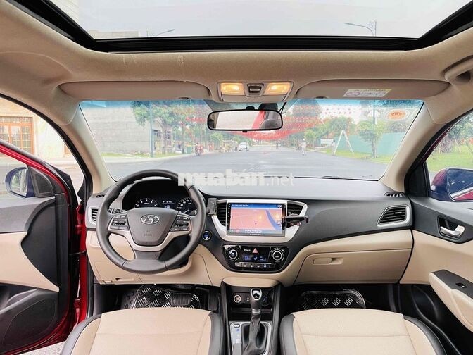 Hyundai Accent 1.4,tự động,bản đủ,màu Đỏ 31.309 km
