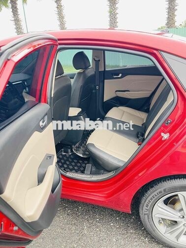 Hyundai Accent 1.4,tự động,bản đủ,màu Đỏ 31.309 km
