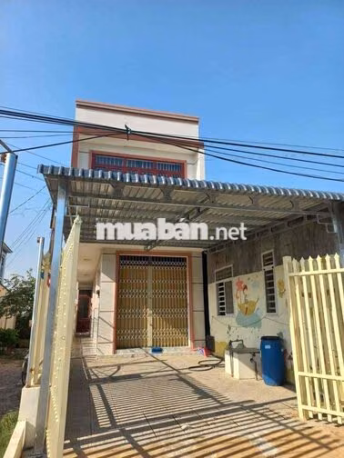 CHO THUÊ TẦNG TRÊN CĂN NHÀ THOÁNG MÁT- CÓ BAN CÔNG