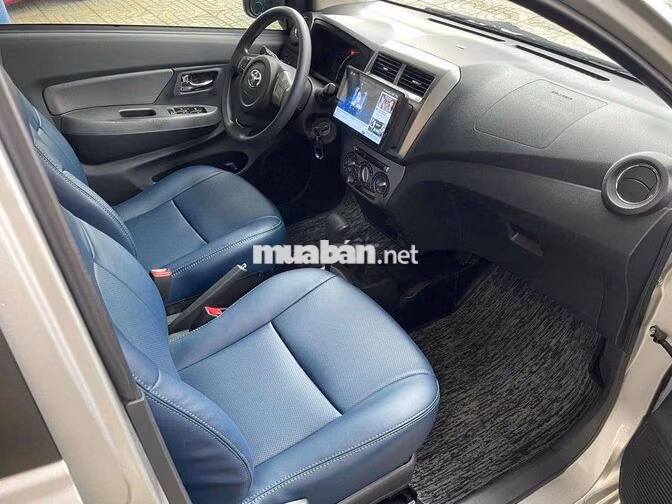 Toyota Wigo Bạc Tự động