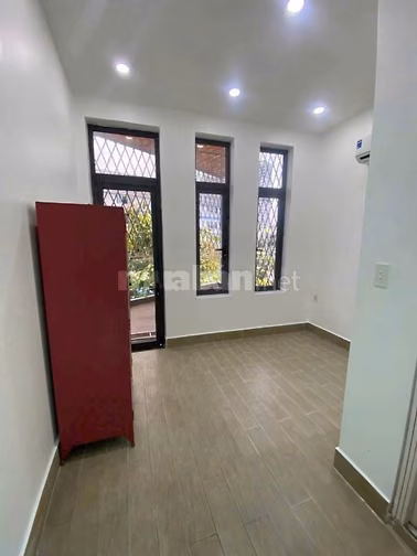 Nhà mặt tiền Tên Lửa, Đối diện Aeon Bình Tân