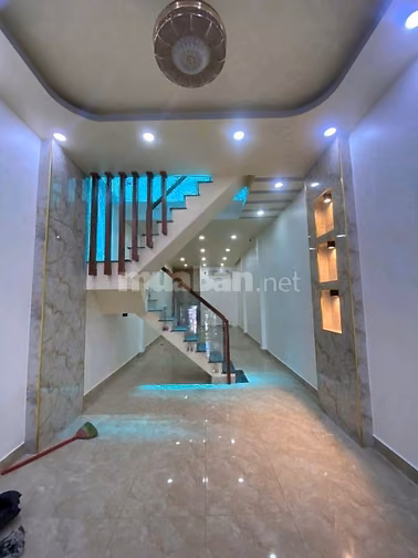 Nhà mặt tiền Tên Lửa, Đối diện Aeon Bình Tân