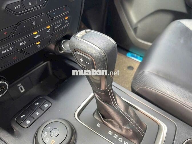 Everest Titanium Bi-Turbo 4x4 sx 2021 lướt 9000km