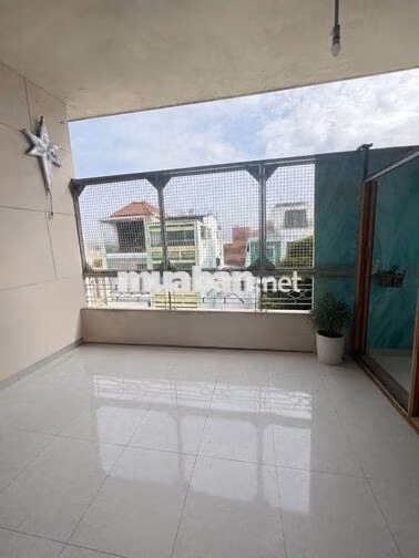 Chính chủ bán căn hộ 2 tầng Quận 5, DTSD 99,87m² – sổ riêng