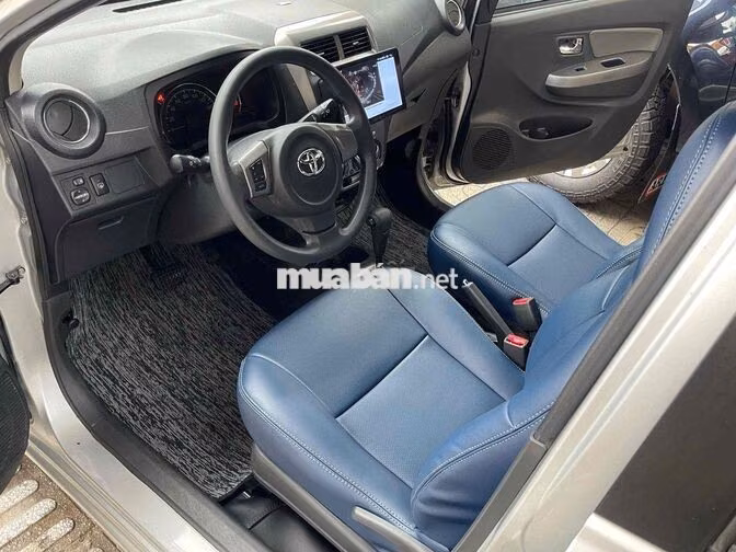 Toyota Wigo Bạc Tự động