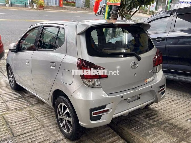 Toyota Wigo Bạc Tự động