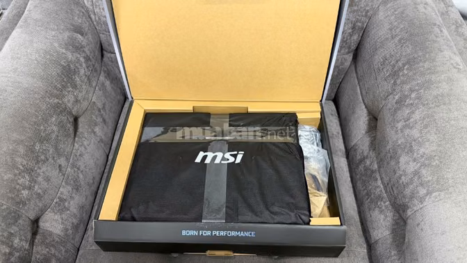 MSI Vector A18 HX A9WHG i9 32GB/1TB SSD RTX 5070Ti