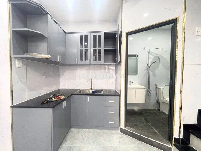 Bán nhà vị trí đẹp gần mặt tiền đường Âu Dương Lân P2 Q8