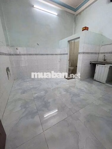 cho thê phòng trọ,có máy lạnh ,đông hưng thuận 17