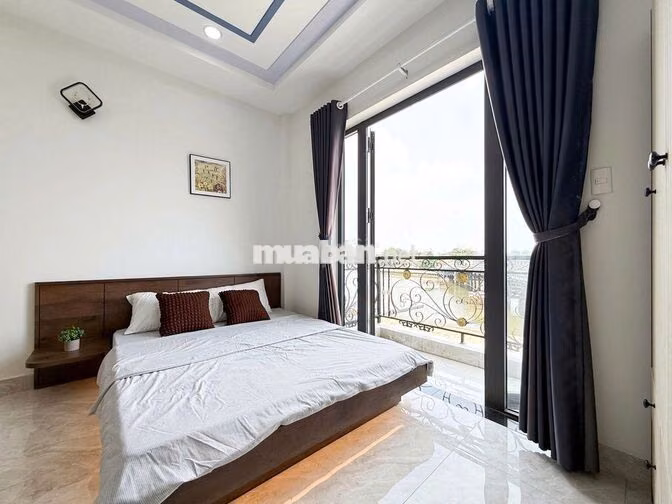 BAN CÔNG NGAY ĐẠI HỌC VĂN LANG, CÔNG NGHIỆP FULL NT MỚI 100%