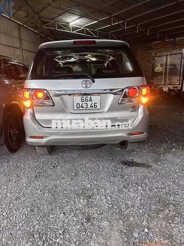 Toyota Fortuner 2016 Bạc 7 chỗ 555.174 km