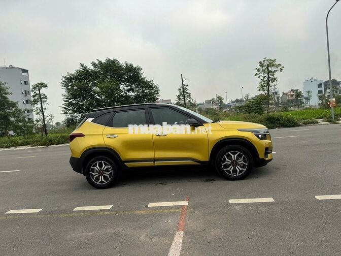 Kia Seltos Luxury 2021 Vàng 100000 km
