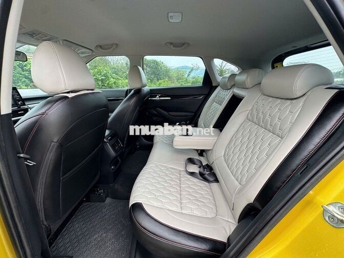Kia Seltos Luxury 2021 Vàng 100000 km