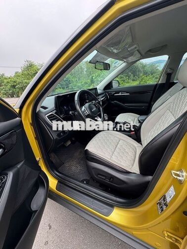 Kia Seltos Luxury 2021 Vàng 100000 km