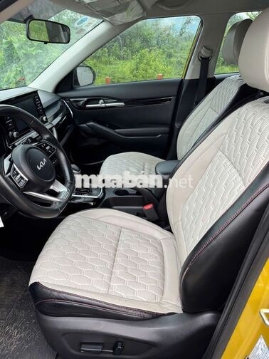 Kia Seltos Luxury 2021 Vàng 100000 km