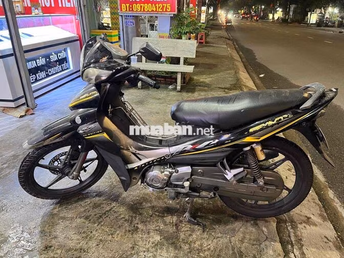 Yamaha Jupiter Gravita Đen vàng Xe số