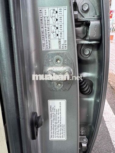 Toyota Innova 2.0G 2013 Số tự động