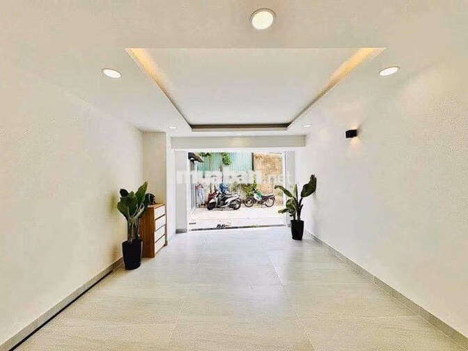 Cho thuê nhà Nguyên Căn Thống Nhất P11 Gò Vấp