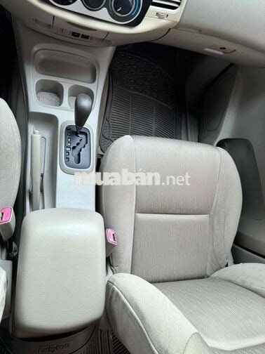 Toyota Innova 2.0G 2013 Số tự động