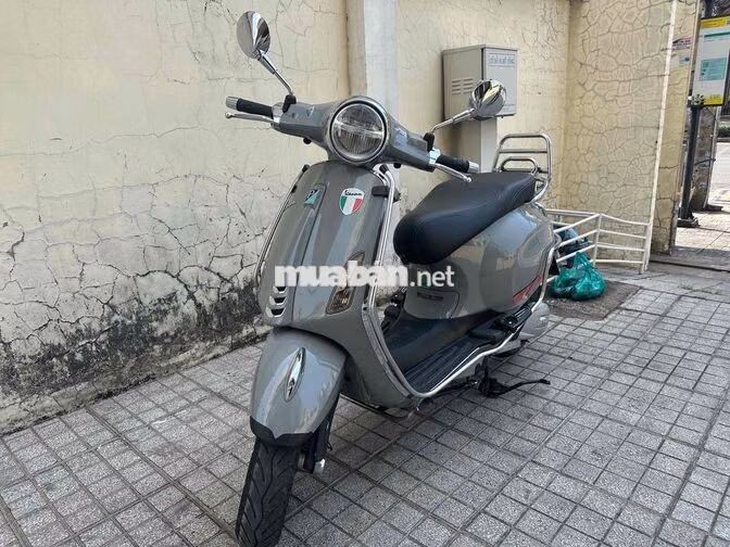 Piaggio Vespa Primavera 125cc 2022 Xám 20.000km