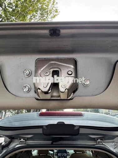 Toyota Innova 2.0G 2013 Số tự động