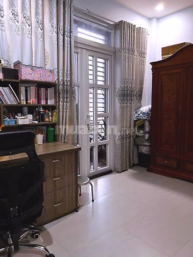 Bán nhà mặt tiền kinh doanh Nguyễn Trãi