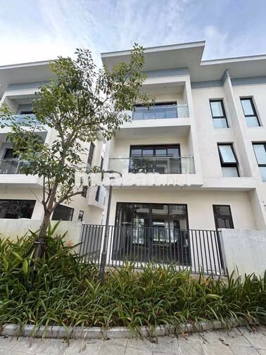 BÁN GẤP BIỆT THỰ VIP AN QUÝ VILLA - Cạnh CV Thiên Văn Học - vườn hoa