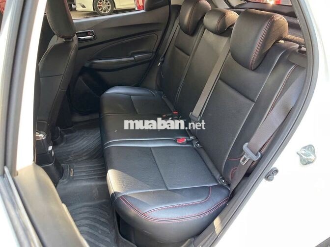 Suzuki Swift GLX 2019 1.2 AT Trắng Tự động