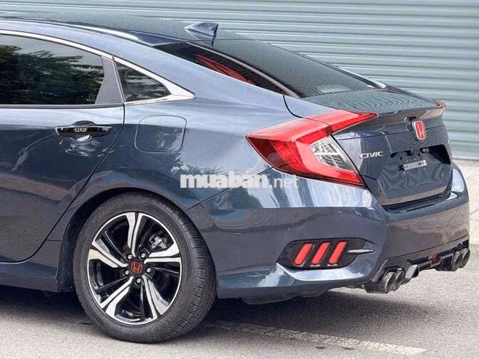 Honda Civic 1.5L Turbo 2017 Xám 11000 km