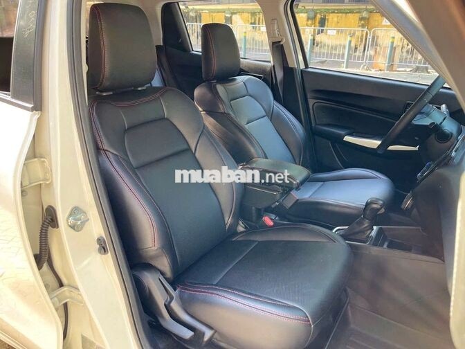 Suzuki Swift GLX 2019 1.2 AT Trắng Tự động