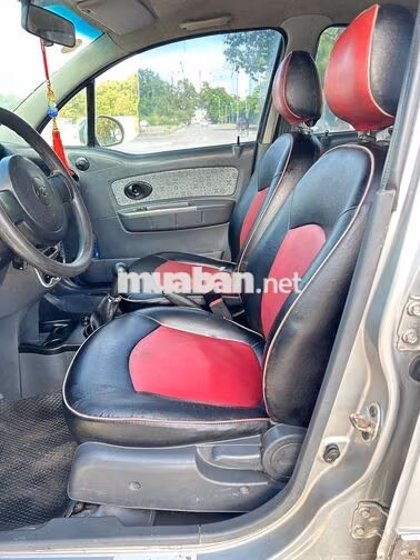 Chevrolet Spark 2010 màu bạc số sàn