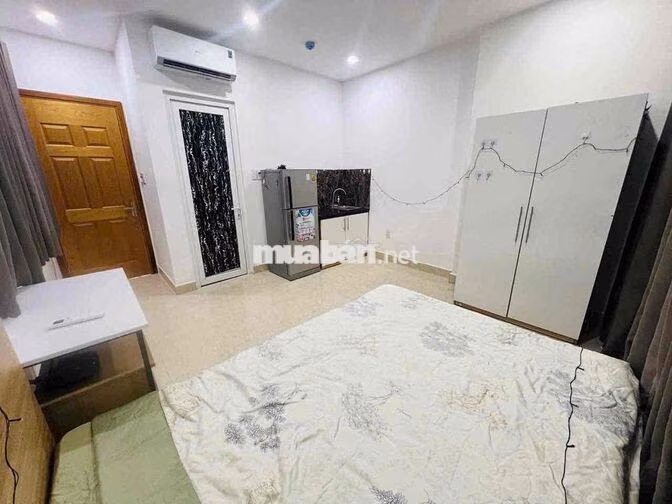 Cho thuê căn hộ Studio Cửa sổ Q4 gần ĐH Luật, ĐH Nguyễn Tất Thành