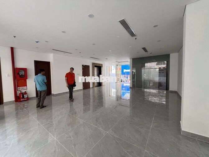 CHO THUÊ MẶT TIỀN 10m TRUNG TÂM QUẬN PHÚ NHUẬN