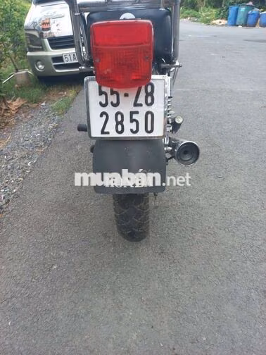 Xe máy côn tay Suzuki Đen