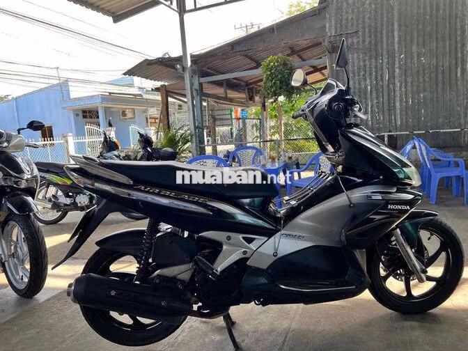 Honda Air Blade Fi 2010 Đen bạc bán có giao lưu